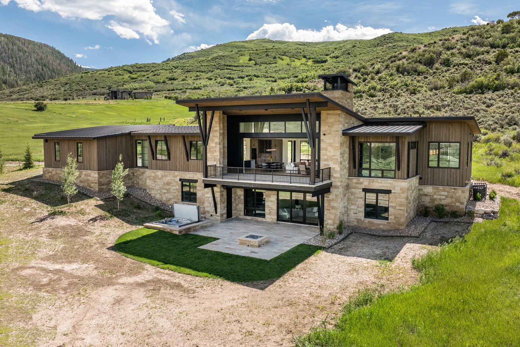 0599 Gray Rock Drive